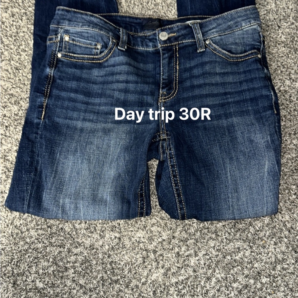 Daytrip Women's Dark Blue Straight Leg Jeans